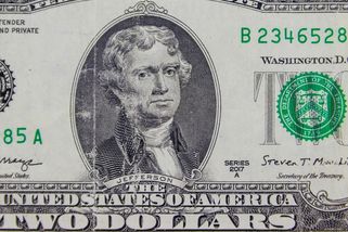 S dvoudolarovou bankovkou Američan v obchodě narazil. Tvrdili mu, že je falešná - Novinky